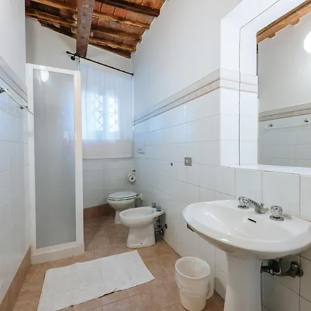 Borgo A Sesta 3*
