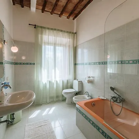Borgo A Sesta Semesteranläggning (resort)