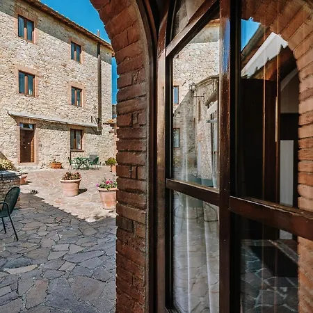 Borgo A Sesta 3*