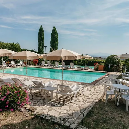 Borgo A Sesta منتجع San Gusme