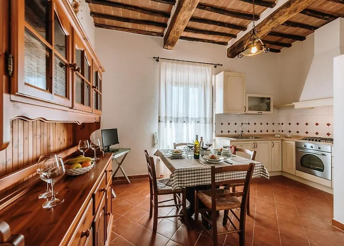 منتجع Borgo A Sesta 3*