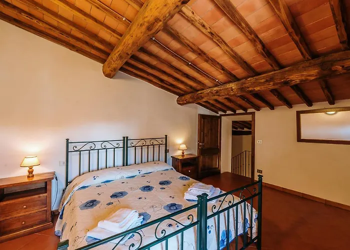 Borgo A Sesta منتجع