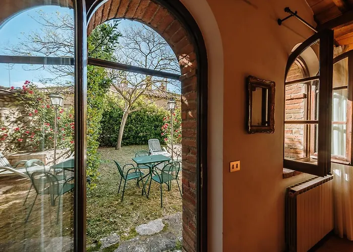 منتجع Borgo A Sesta 3*